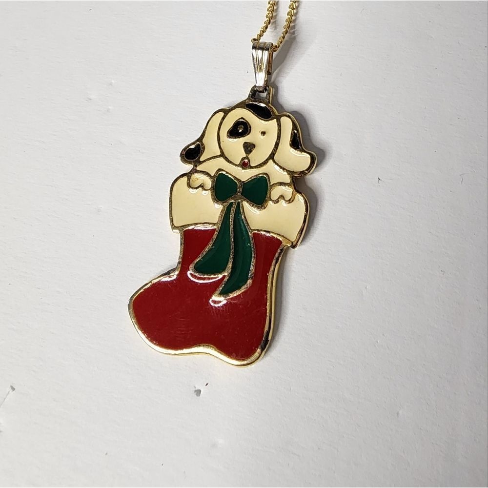 Vtg Wallace Sliversmith Christmas Puppy Dog Red Stocking Enamel Pin Brooch lapel